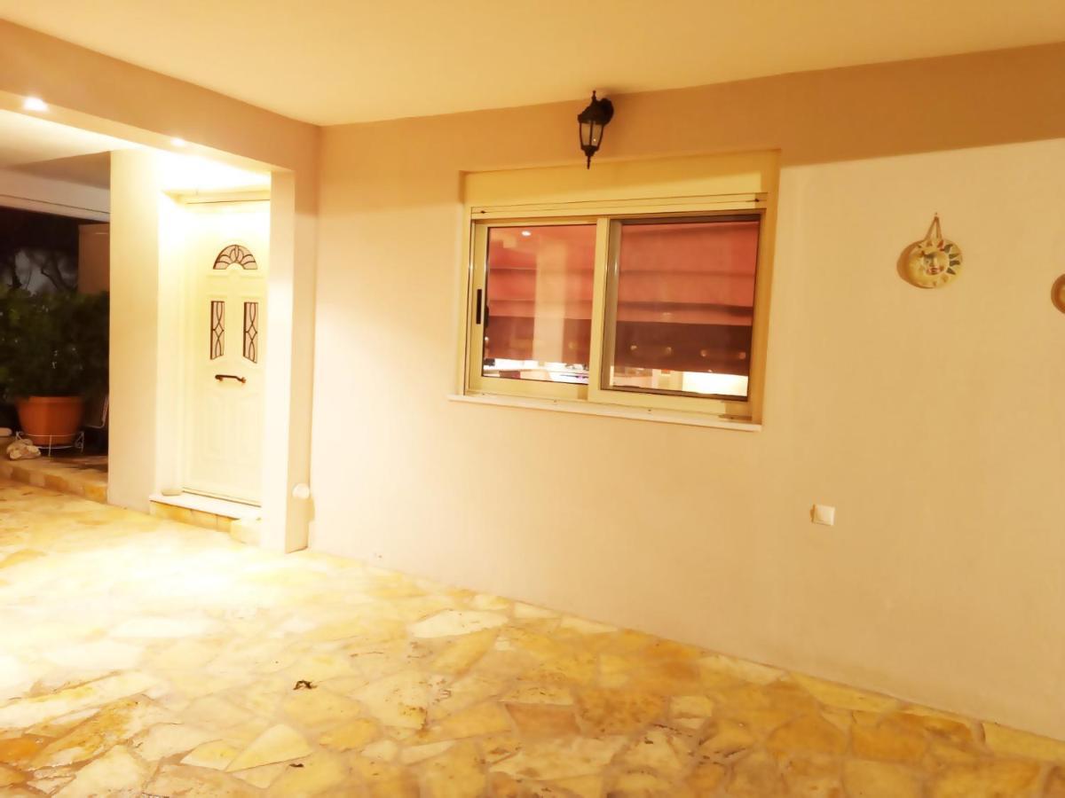 Appartamento Διαμερισμα Su Casa Koropi Esterno foto